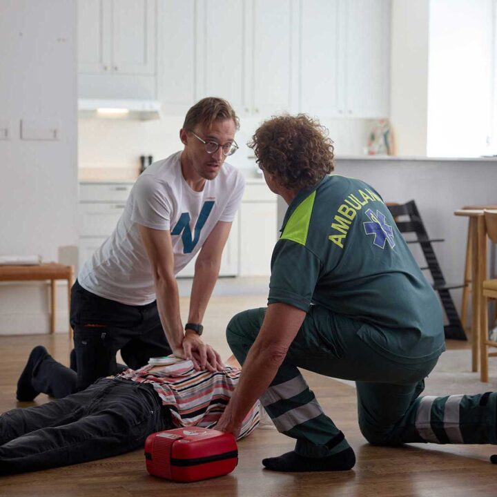 Ambulans-anlander-cropped